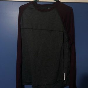 American eagle Extreme flex long sleeve